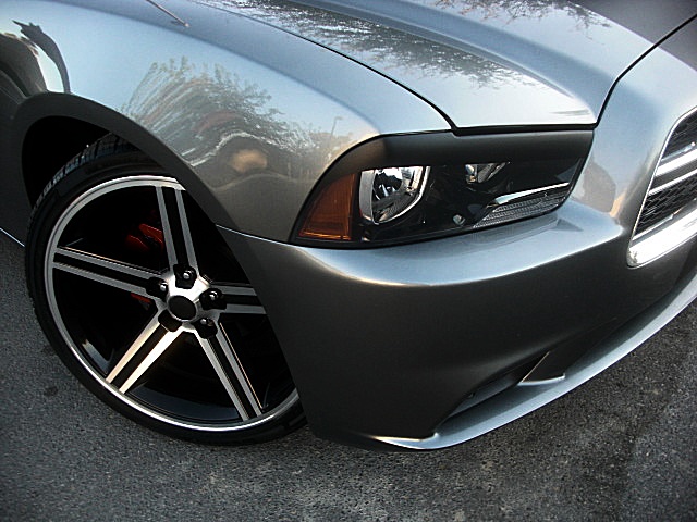 2011chargerGRAY/25v20.JPG