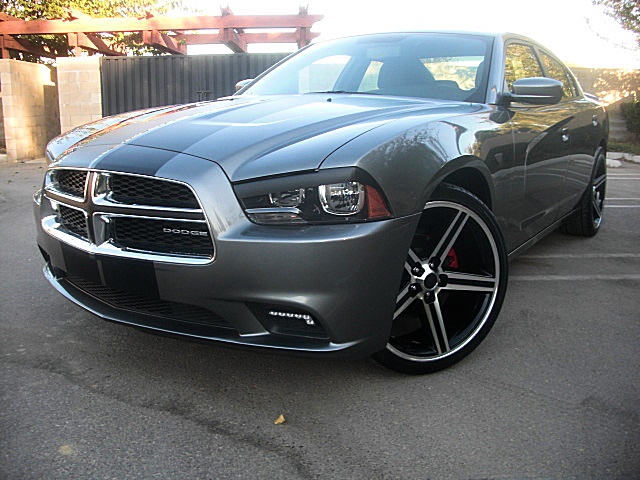 2011chargerGRAY/25v29.JPG