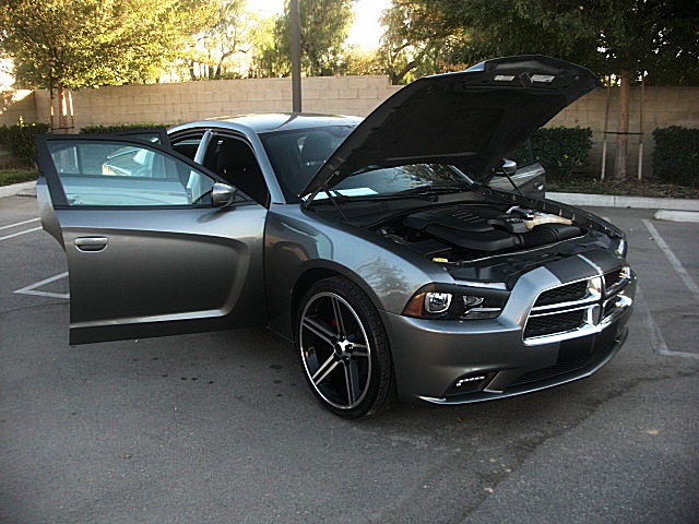 2011chargerGRAY/25v29.JPG