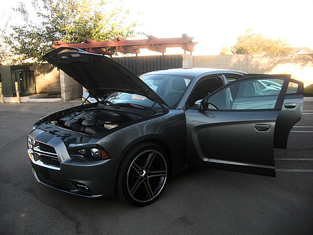 2011chargerGRAY/25v29.JPG