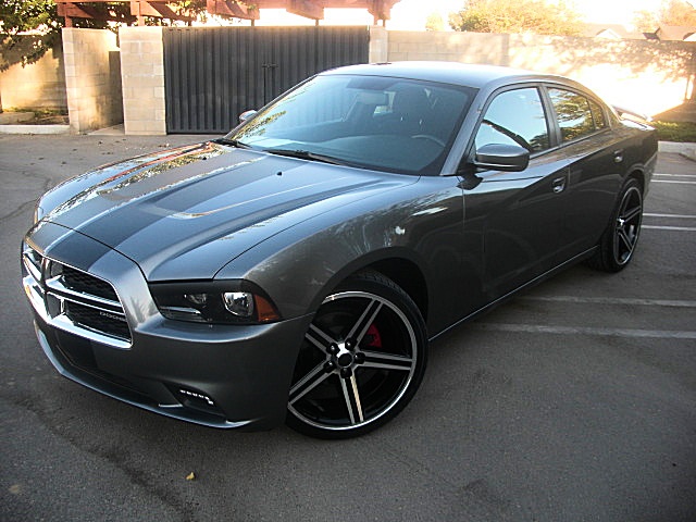 2011chargerGRAY/25v29.JPG