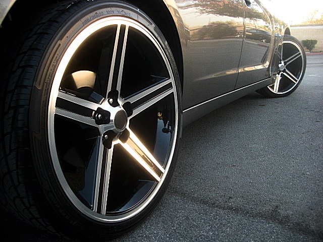 2011chargerGRAY/25v20.JPG