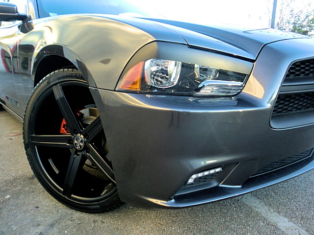 2011chargerGRAY/27a49.JPG