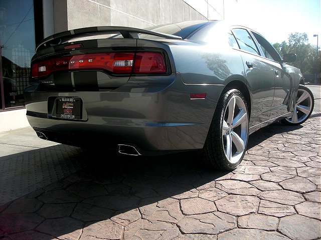 2011chargerGRAY/27a50.JPG