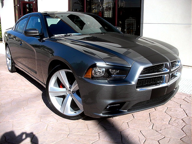 2011chargerGRAY/27a49.JPG