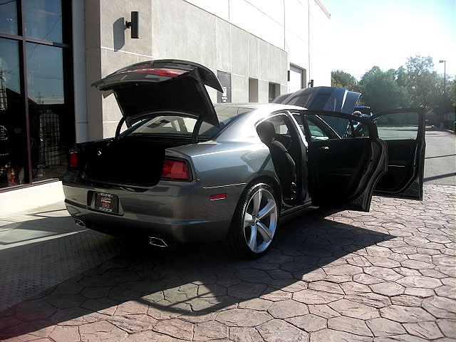 2011chargerGRAY/27a50.JPG