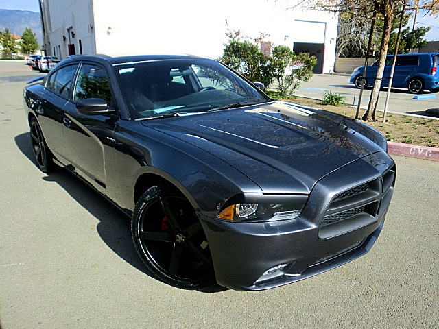 2011chargerGRAY/27a50.JPG