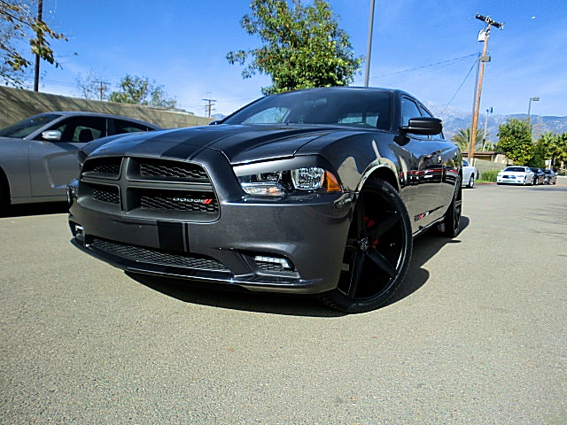 2011chargerGRAY/27a50.JPG