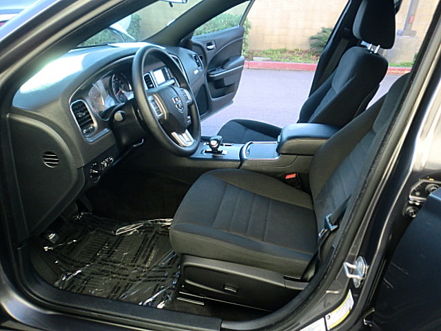 2011chargerGRAY/27a49.JPG