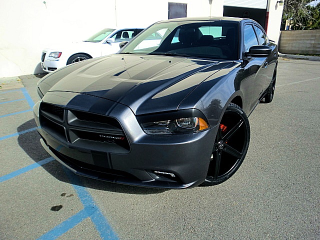 2011chargerGRAY/27a50.JPG