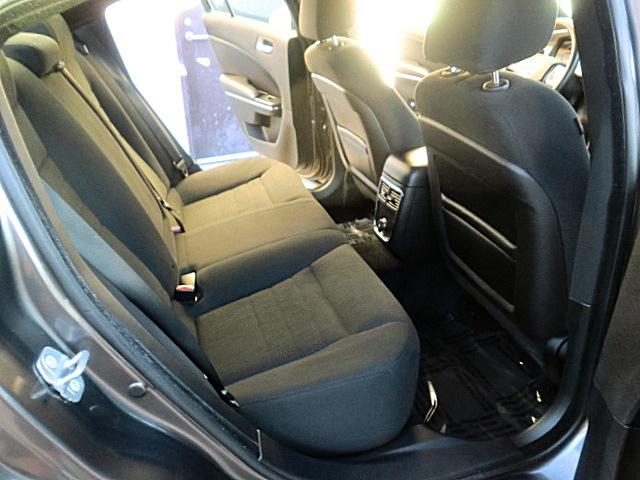 2011chargerGRAY/27a49.JPG