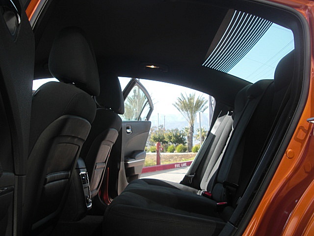 2011chargerOrange/24a43.JPG