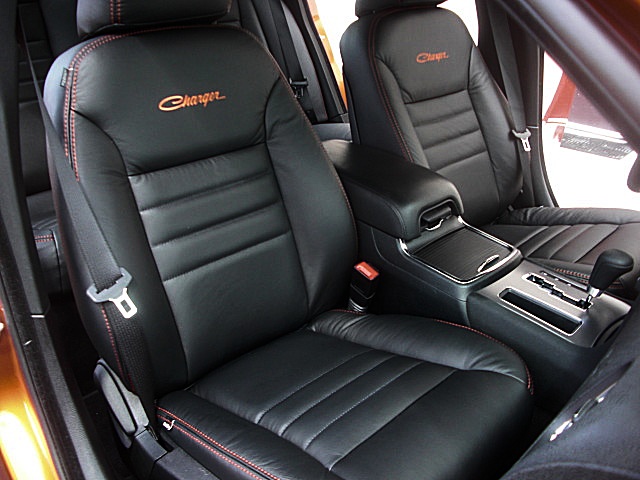2011chargerOrange/24d11.JPG