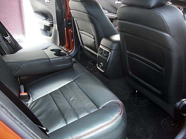 2011chargerOrange/24d11.JPG