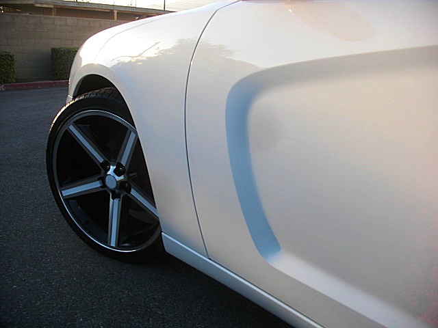 2011chargerWHITE/125a77.JPG