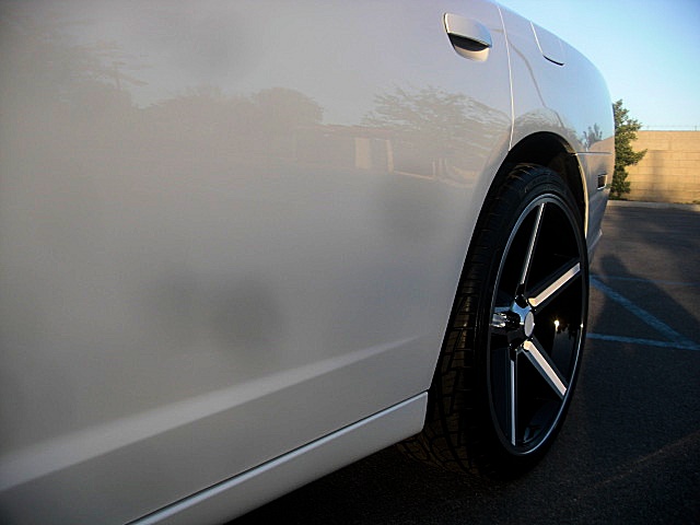 2011chargerWHITE/125a77.JPG