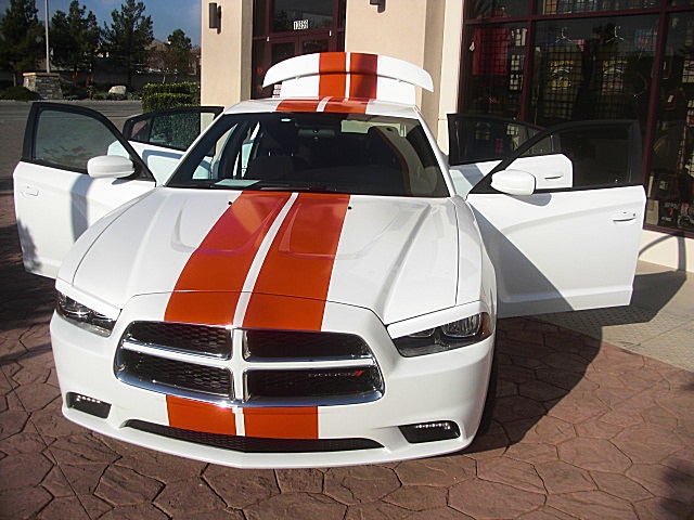 2011chargerWHITE/125a82.JPG