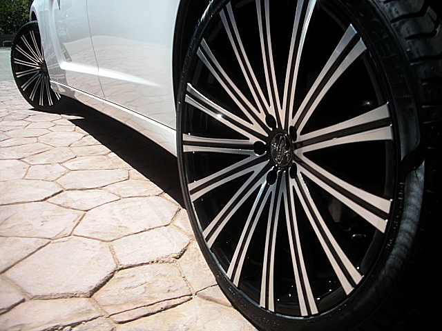 2011chargerWHITE/21a43.JPG