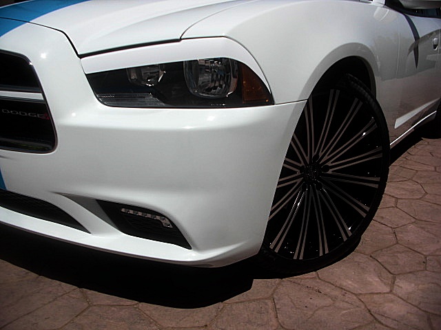 2011chargerWHITE/21a43.JPG