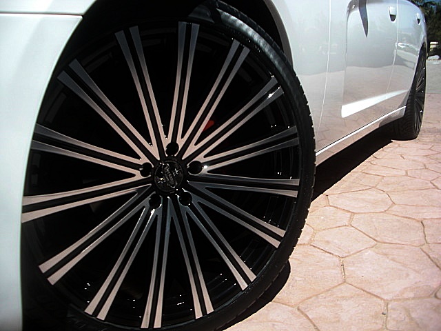 2011chargerWHITE/21a43.JPG