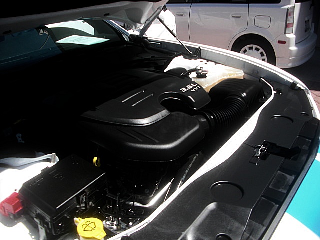 2011chargerWHITE/21a43.JPG