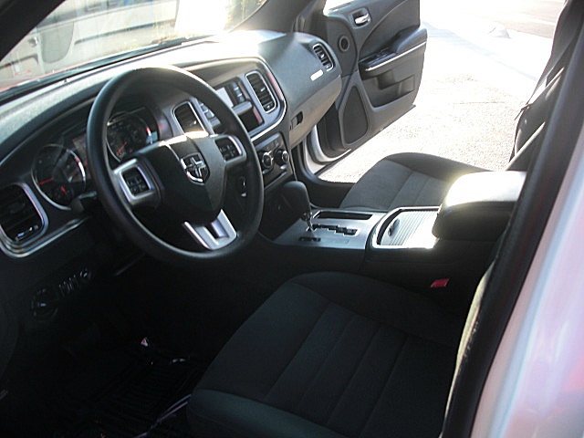 2011chargerWHITE/22b67.JPG