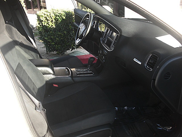 2011chargerWHITE/22b67.JPG