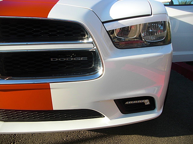 2011chargerWHITE/22b67.JPG