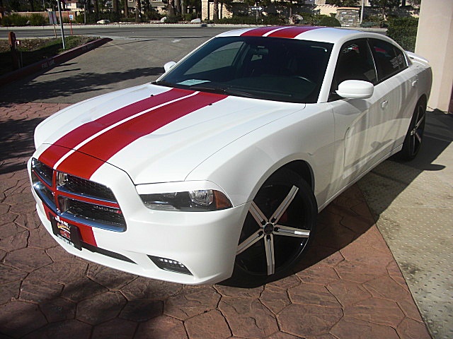 2011chargerWHITE/23a47.JPG