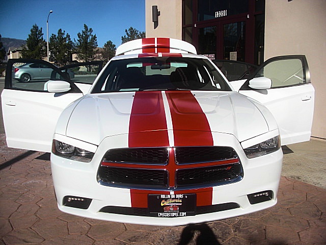 2011chargerWHITE/23a47.JPG