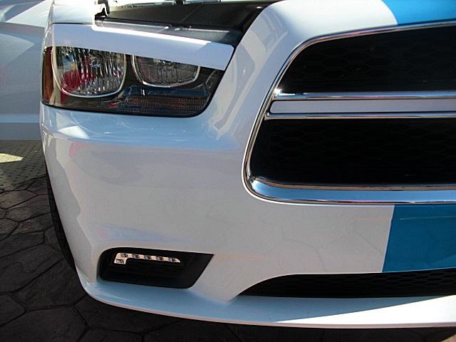 2011chargerWHITE/25aa40.JPG