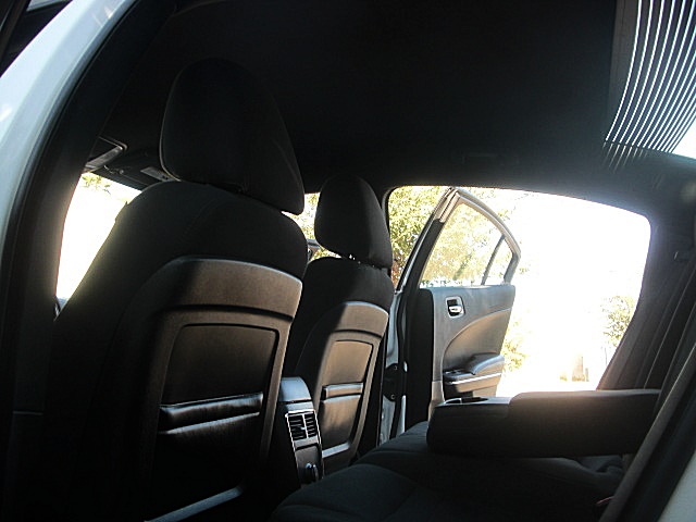 2011chargerWHITE/25aa49.JPG