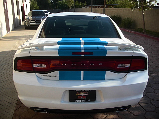 2011chargerWHITE/25e52.JPG