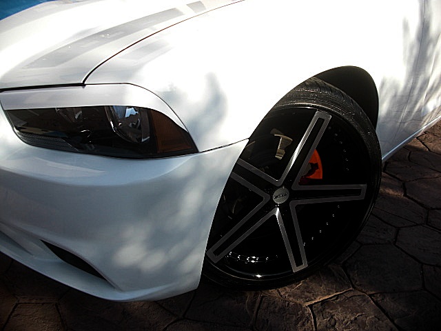 2011chargerWHITE/25e43.JPG