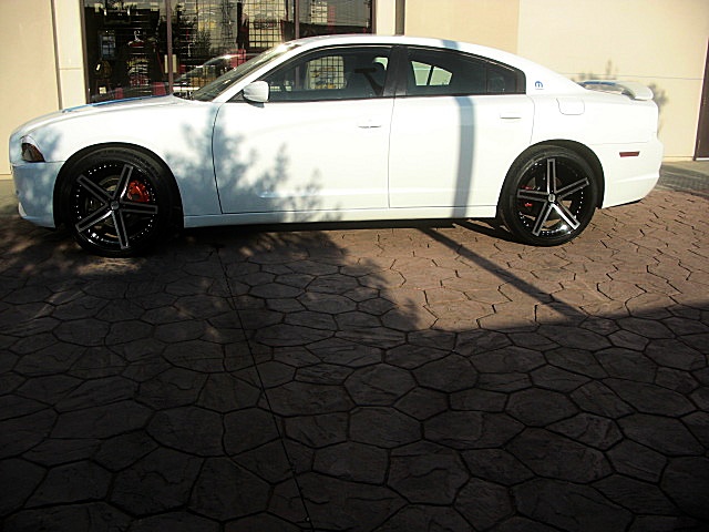 2011chargerWHITE/25e52.JPG