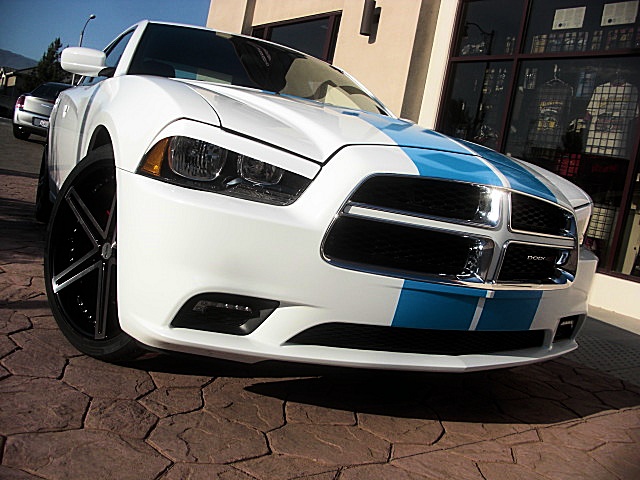 2011chargerWHITE/25e52.JPG