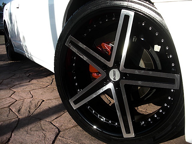 2011chargerWHITE/25e43.JPG