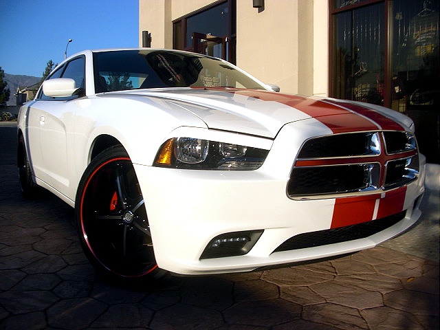 2011chargerWHITE/25kk48.jpg