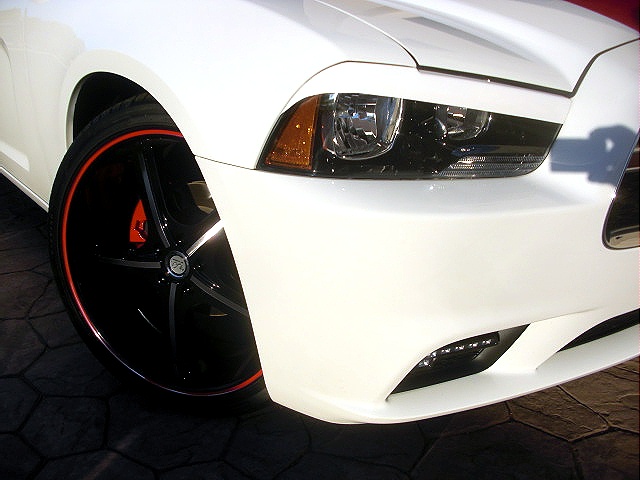 2011chargerWHITE/25kk52.jpg