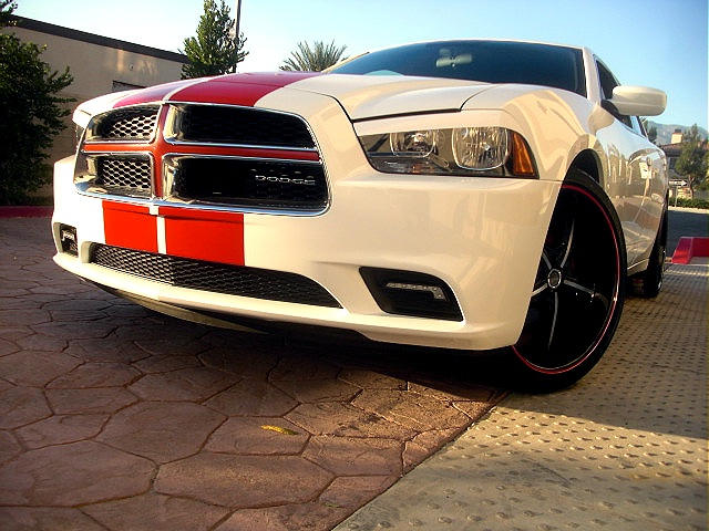 2011chargerWHITE/25kk48.jpg