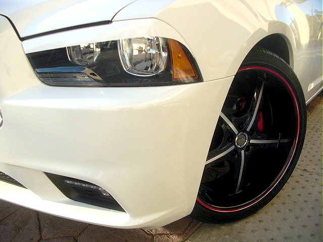 2011chargerWHITE/25kk52.jpg