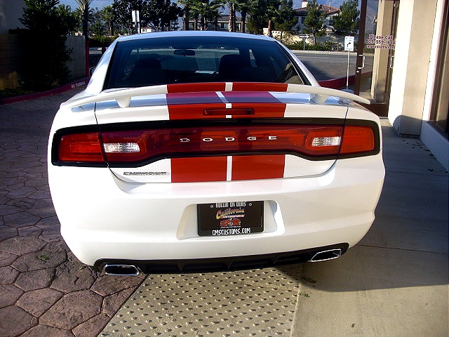 2011chargerWHITE/25kk48.jpg