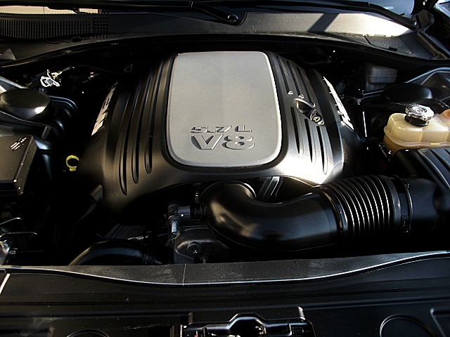 2011hemi300gray/25a63.JPG