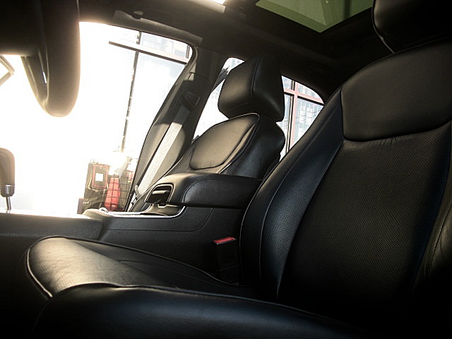 2011hemi300gray/25a63.JPG
