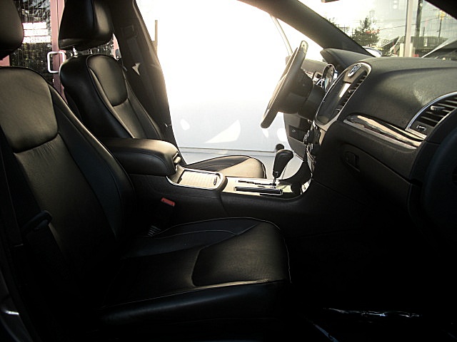 2011hemi300gray/25a63.JPG