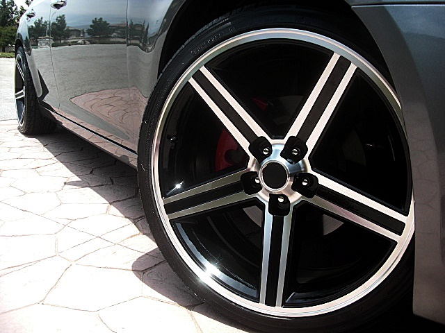 2011hemi300gray/25c26.JPG