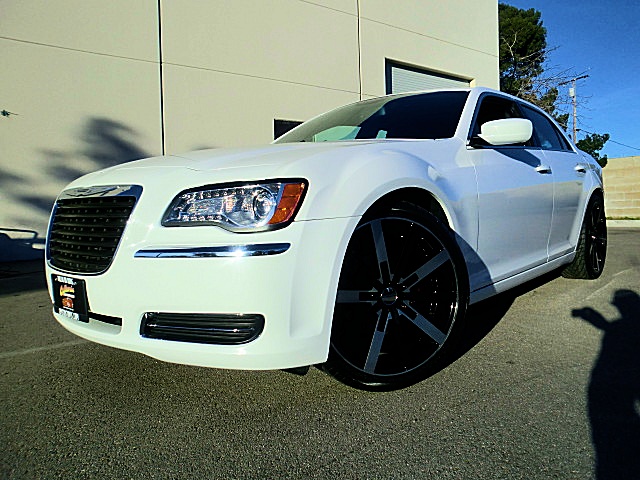 2011up300white/27c25.JPG