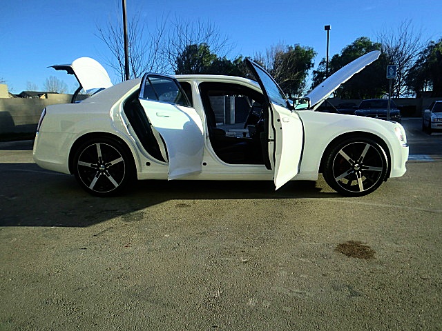 2011up300white/27c25.JPG