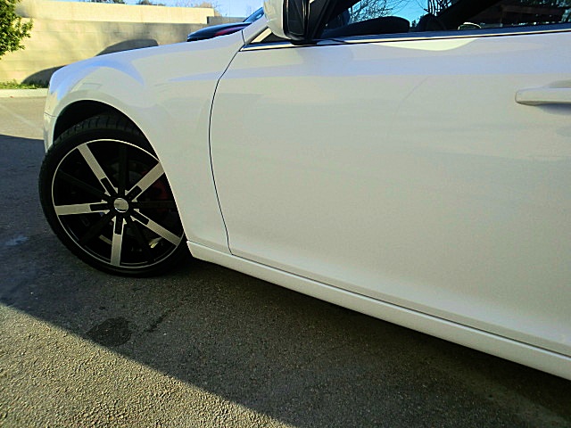 2011up300white/27c32.JPG