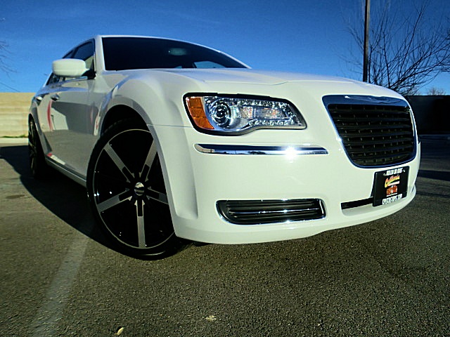 2011up300white/27c25.JPG